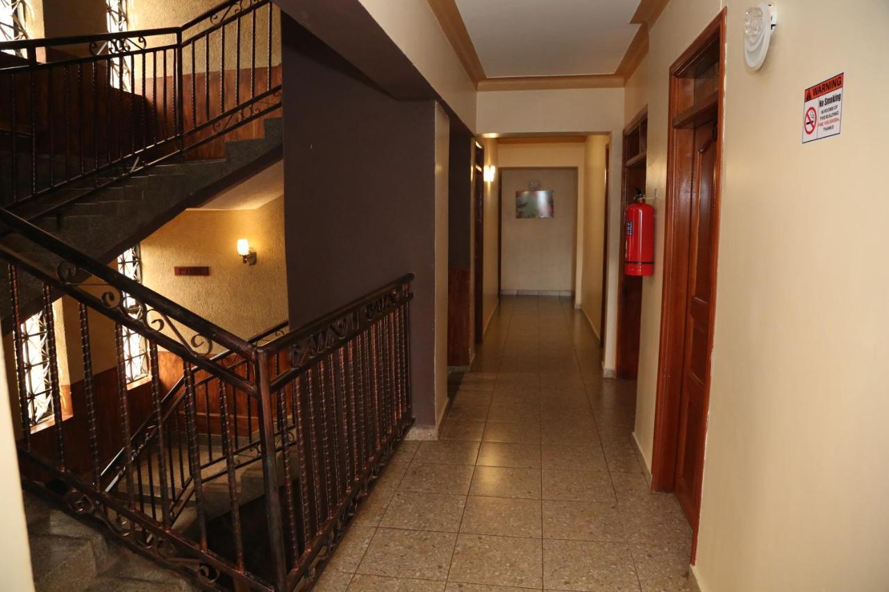Harts Motel Kampala Esterno foto